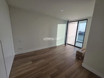 Moradia T4 para Venda em Aradas