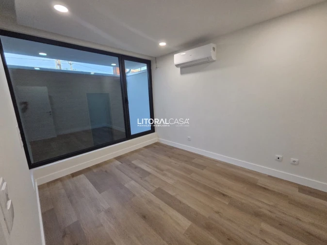 Moradia T4 para Venda em Aradas Foto 13