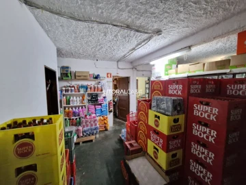 Loja para Trespasse em Canelas e Fermelã