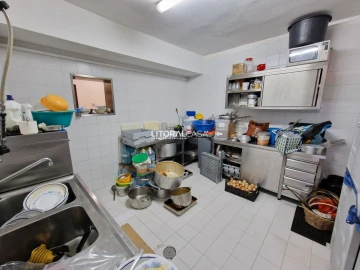 Loja para Trespasse em Canelas e Fermelã