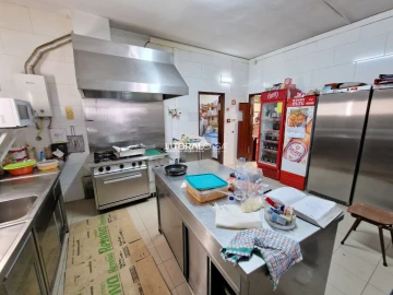 Loja para Trespasse em Canelas e Fermelã