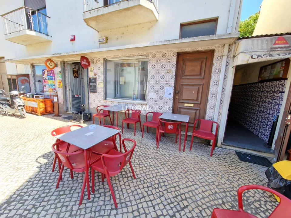 Loja para Trespasse em Canelas e Fermelã Foto 1