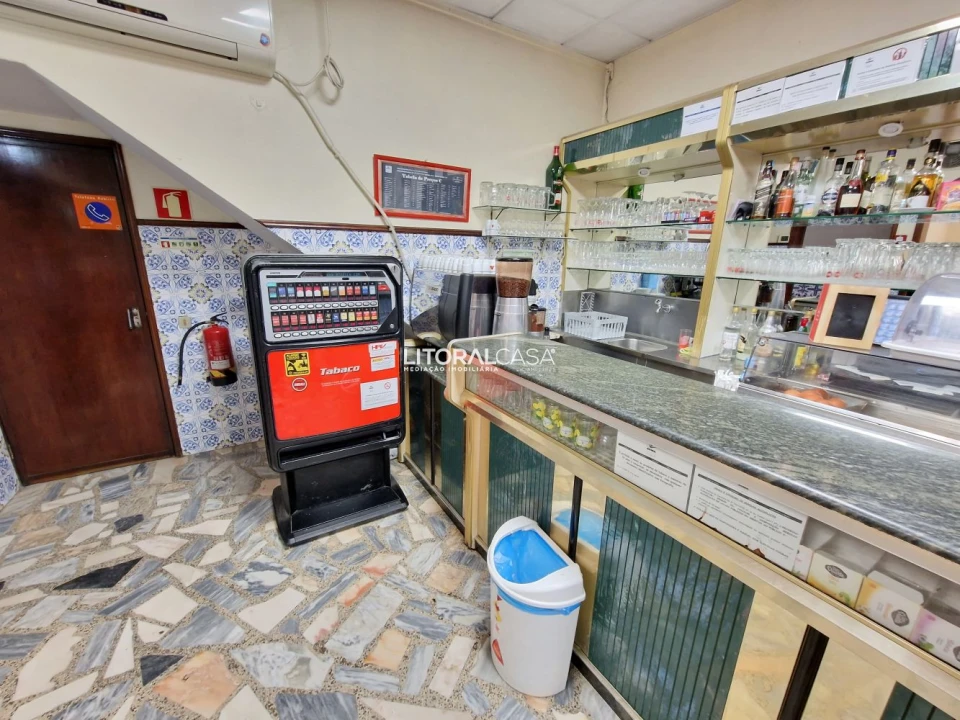 Loja para Trespasse em Canelas e Fermelã Foto 15