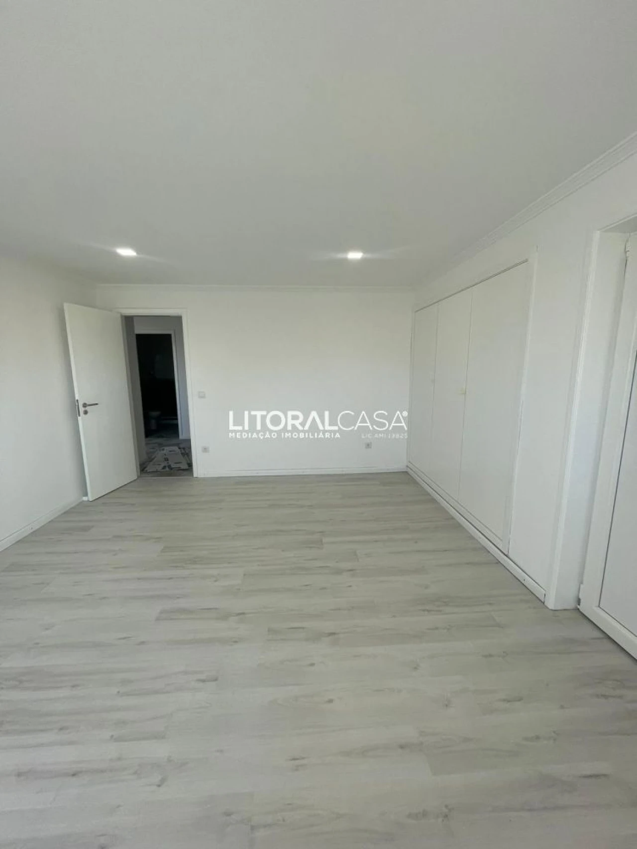 Moradia T4 para Venda em Cacia Foto 22