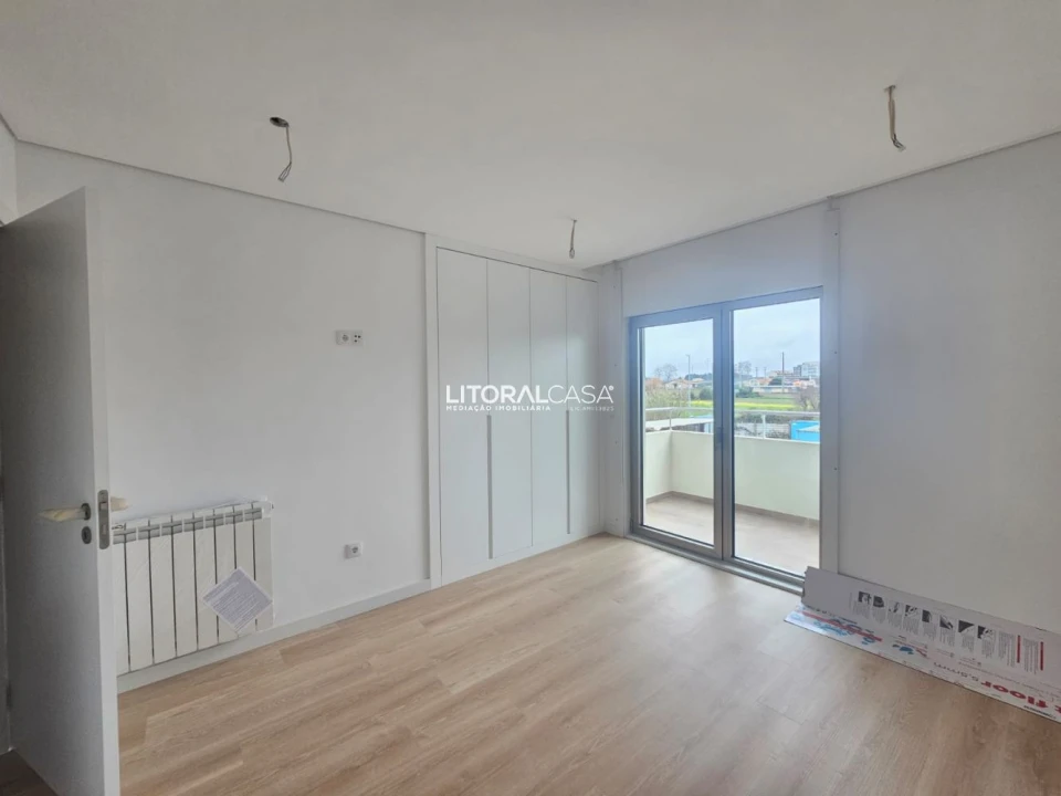 Apartamento T3 para Venda em Glória e Vera Cruz Foto 9