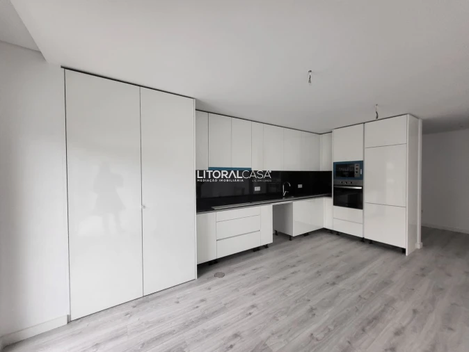 Apartamento T3 para Venda em Glória e Vera Cruz Foto 5