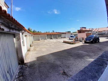 Loja para Venda em Oiã