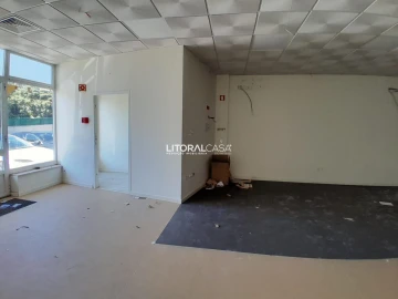 Loja para Venda em Oiã