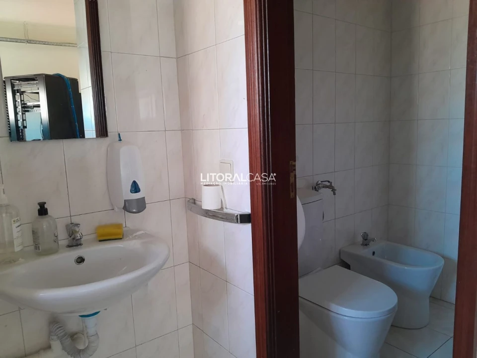 Loja para Venda em Oiã Foto 13