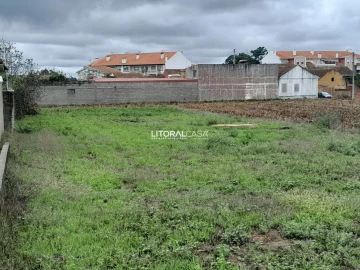 Terreno para Venda em Oiã