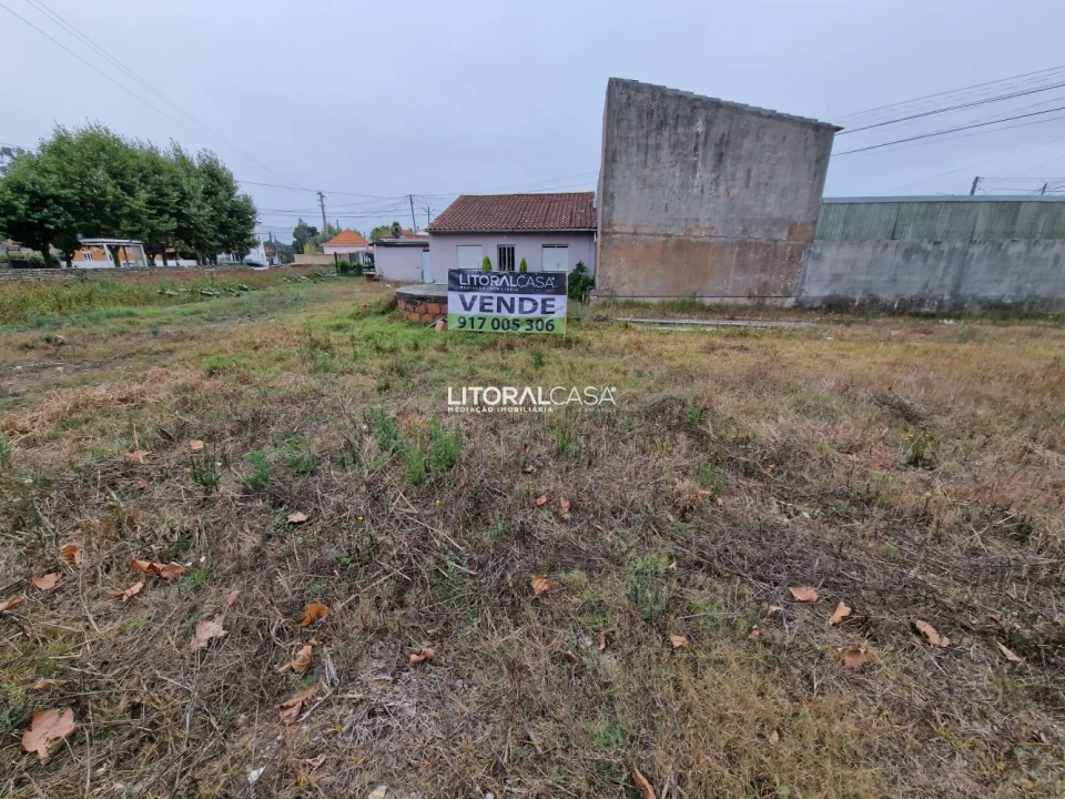 Terreno para Venda em Eixo e Eirol Foto 4