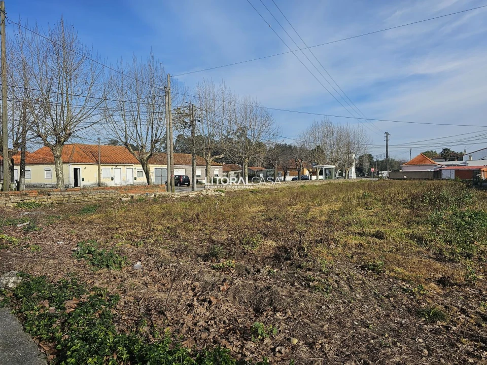 Terreno para Venda em Eixo e Eirol Foto 3