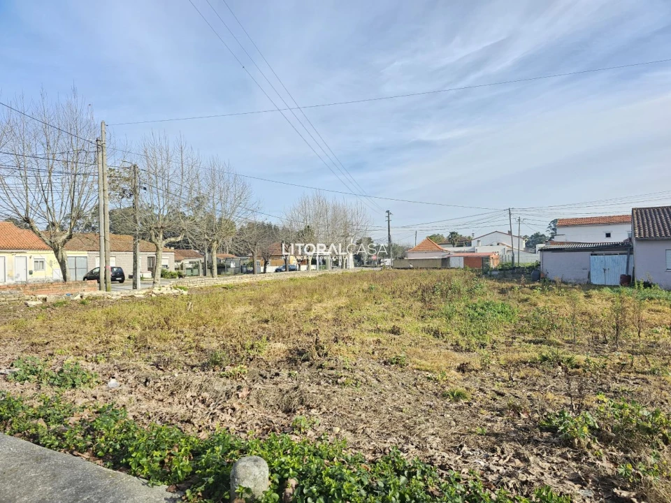 Terreno para Venda em Eixo e Eirol Foto 1