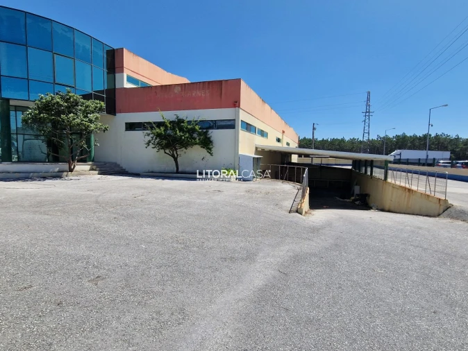 Loja para Arrendamento em Gafanha da Encarnação Foto 4