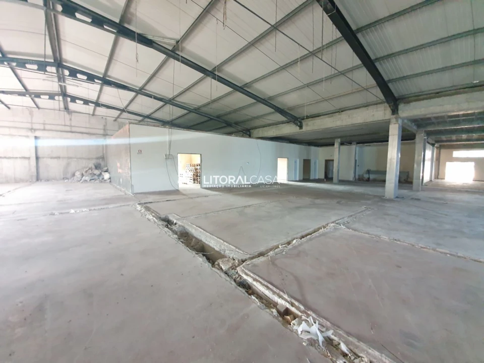 Loja para Arrendamento em Gafanha da Encarnação Foto 11