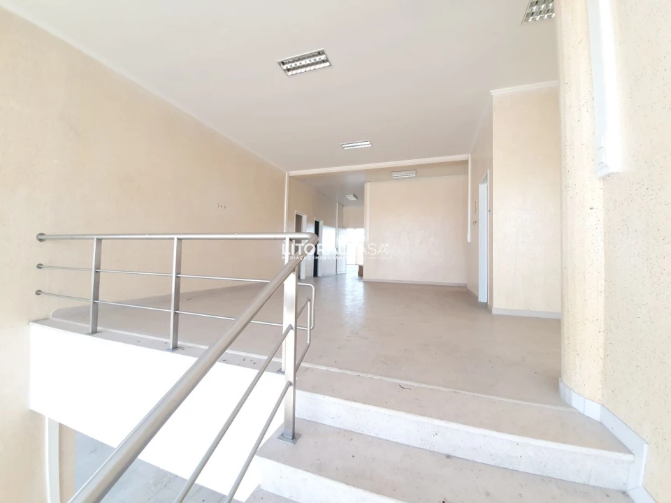 Loja para Arrendamento em Gafanha da Encarnação Foto 8