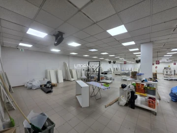 Loja para Arrendamento em Glória e Vera Cruz