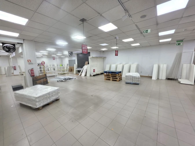 Loja para Arrendamento em Glória e Vera Cruz Foto 25