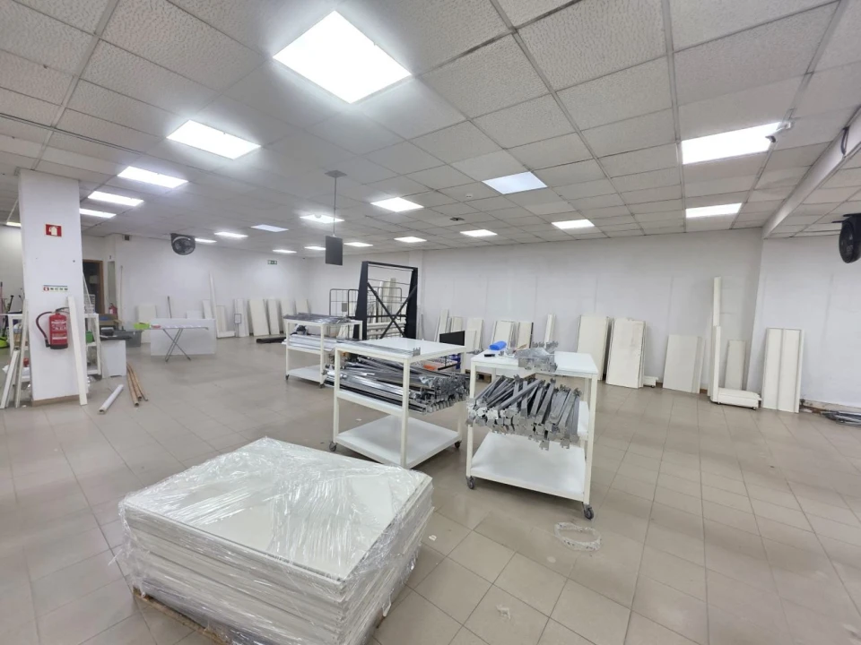 Loja para Arrendamento em Glória e Vera Cruz Foto 24