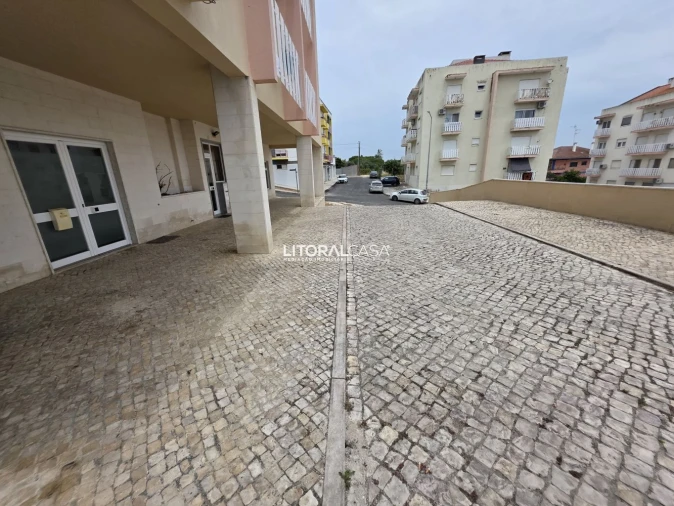 Loja para Venda em Azambuja Foto 19