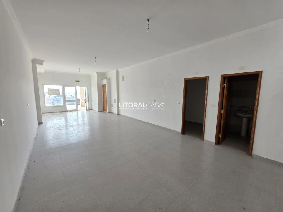 Loja para Venda em Azambuja Foto 12