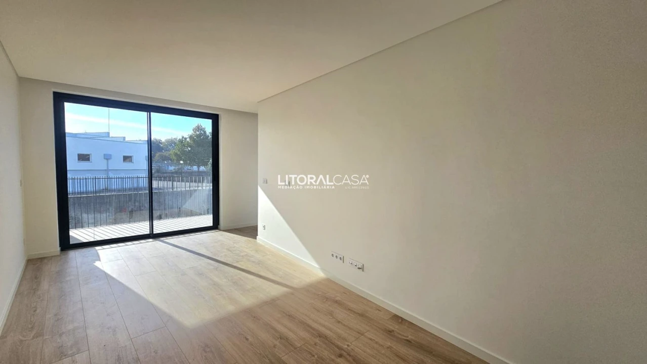 Apartamento T2 para Venda em Esgueira Foto 4