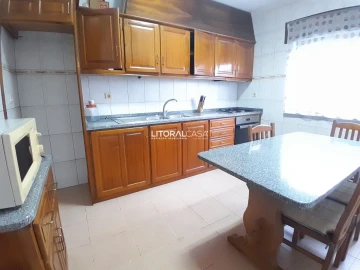 Moradia T3 para Venda em Lamego (Almacave e Sé)