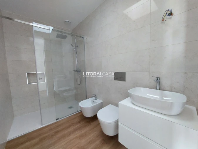 Apartamento T3 para Venda em Gafanha da Encarnação Foto 22