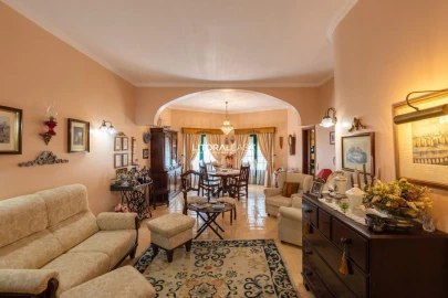 Moradia T3 para Venda em Ponte de Sor, Tramaga e Vale de Açor