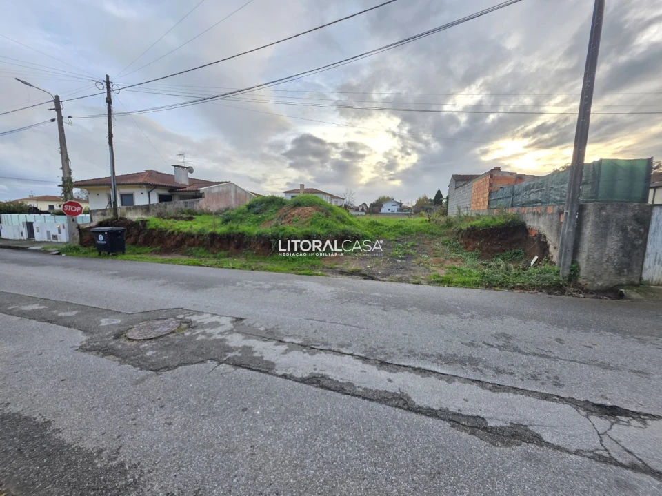 Terreno para Venda em Alquerubim Foto 2