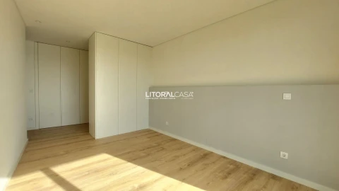 Apartamento T3 para Venda em Esgueira