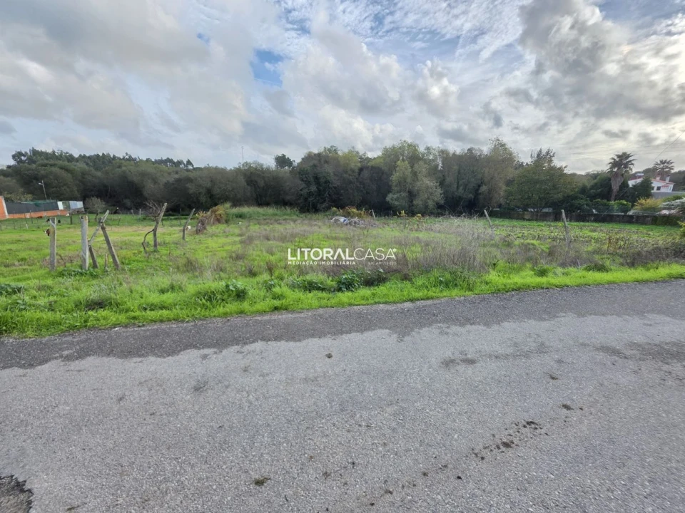 Terreno para Venda em Eixo e Eirol Foto 3