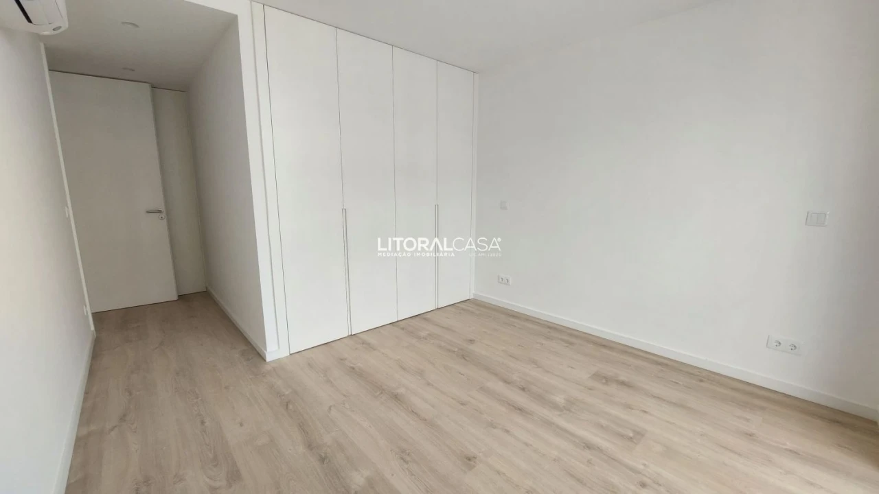 Apartamento T3 para Venda em Glória e Vera Cruz Foto 24