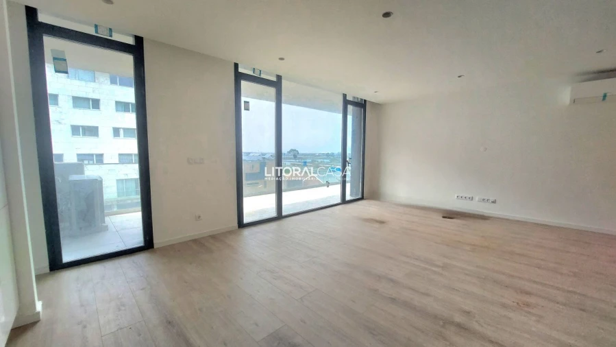 Apartamento T3 para Venda em Glória e Vera Cruz Foto 18