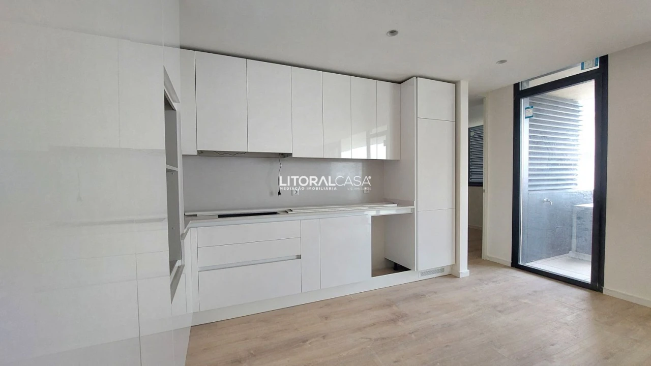 Apartamento T3 para Venda em Glória e Vera Cruz Foto 17
