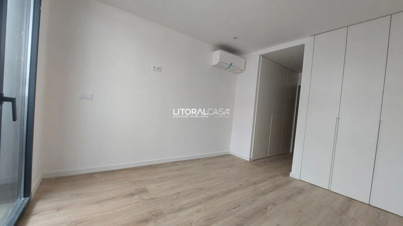 Apartamento T3 para Venda em Glória e Vera Cruz Foto 25