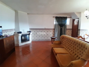 Moradia T5 para Venda em Oiã