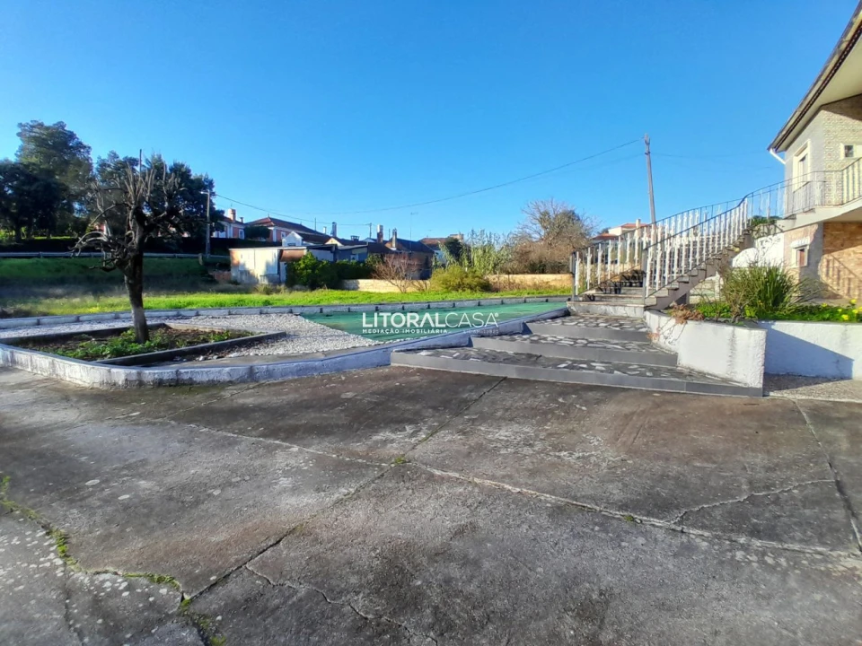 Moradia T5 para Venda em Oiã Foto 48