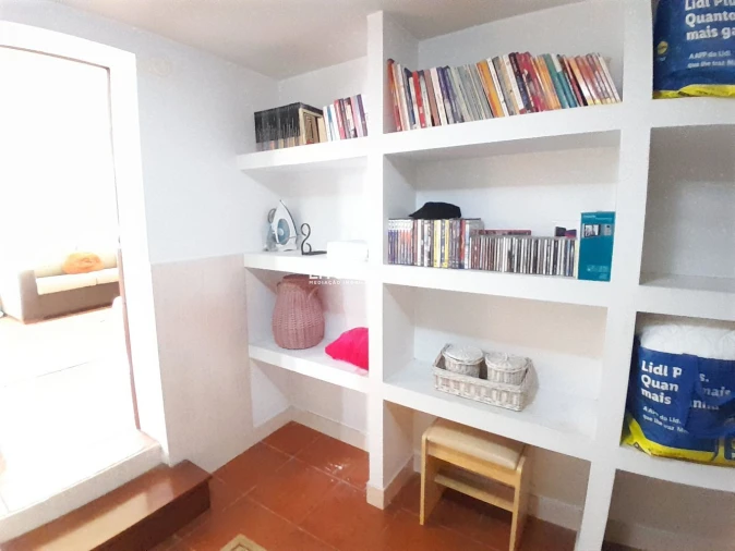 Moradia T5 para Venda em Oiã Foto 27