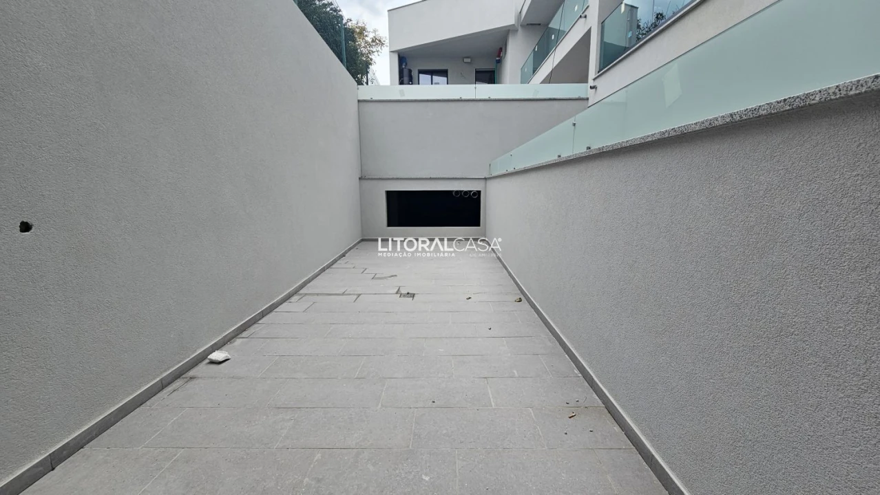 Apartamento T2 para Venda em Esgueira Foto 5