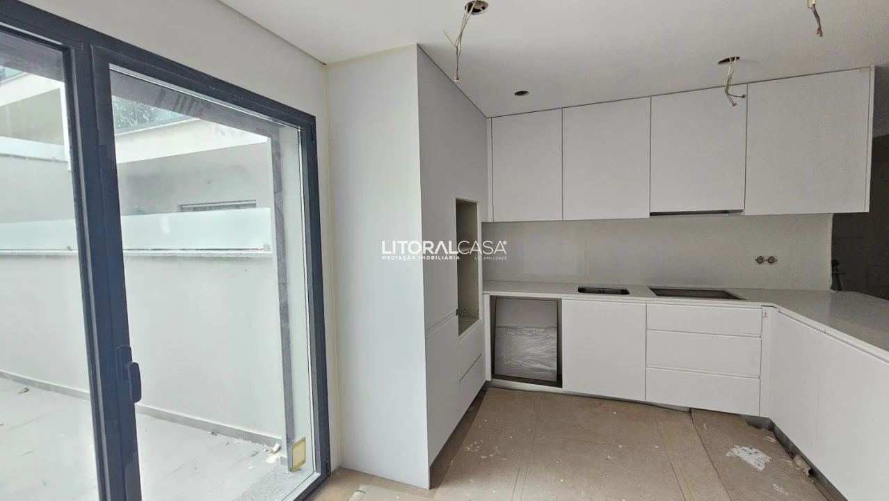 Apartamento T2 para Venda em Esgueira Foto 2