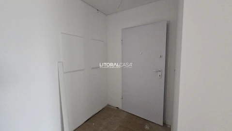Apartamento T2 para Venda em Esgueira