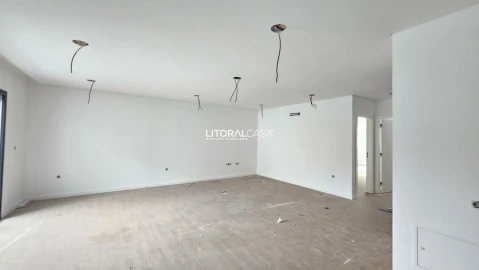 Apartamento T2 para Venda em Esgueira