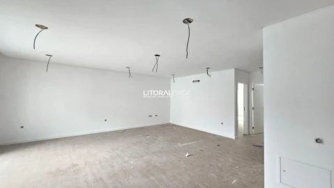Apartamento T2 para Venda em Esgueira