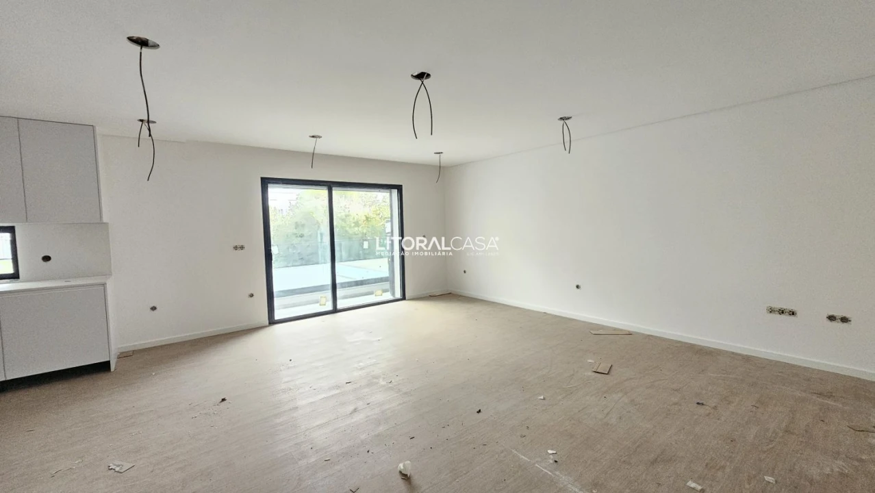 Apartamento T2 para Venda em Esgueira Foto 3