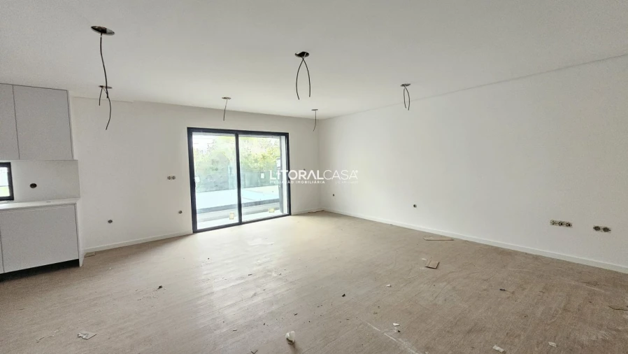 Apartamento T2 para Venda em Esgueira Foto 3