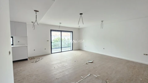 Apartamento T2 para Venda em Esgueira