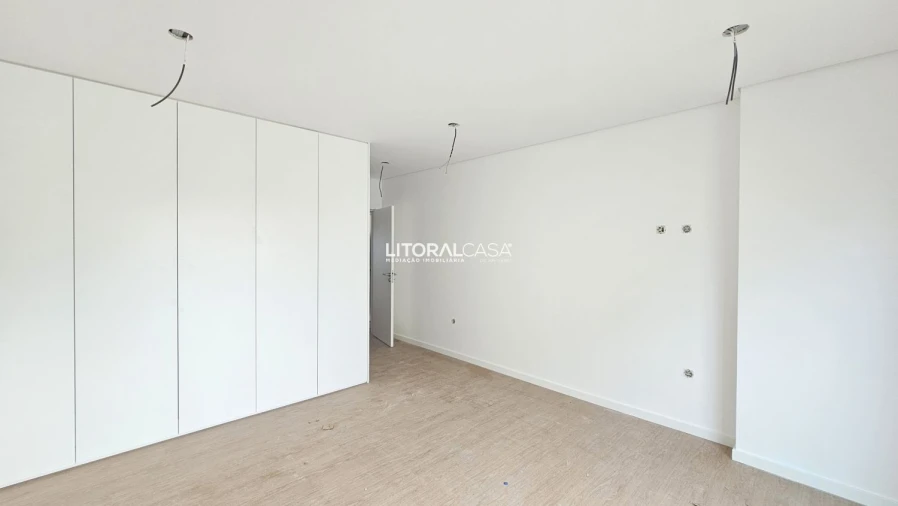 Apartamento T2 para Venda em Esgueira Foto 9