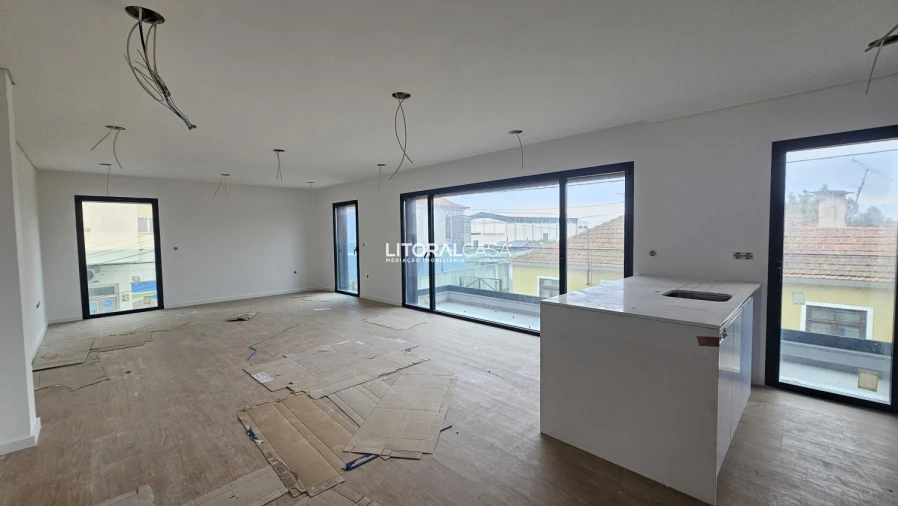 Apartamento T3 para Venda em Esgueira Foto 4