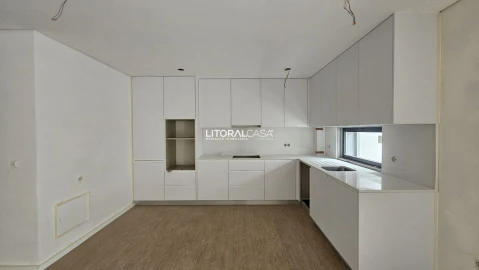 Apartamento T2 para Venda em Esgueira
